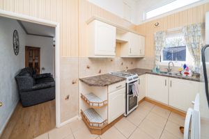 KITCHEN- click for photo gallery